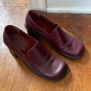 90s Nine West burgundy chunky heels